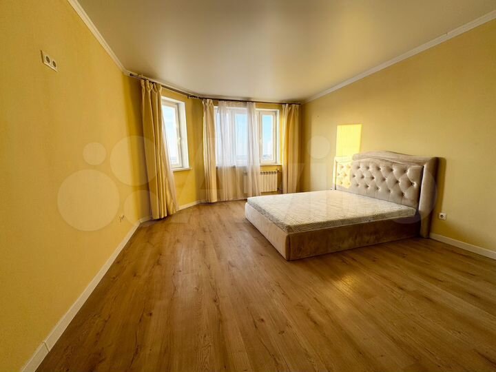 2-к. квартира, 60 м², 10/14 эт.