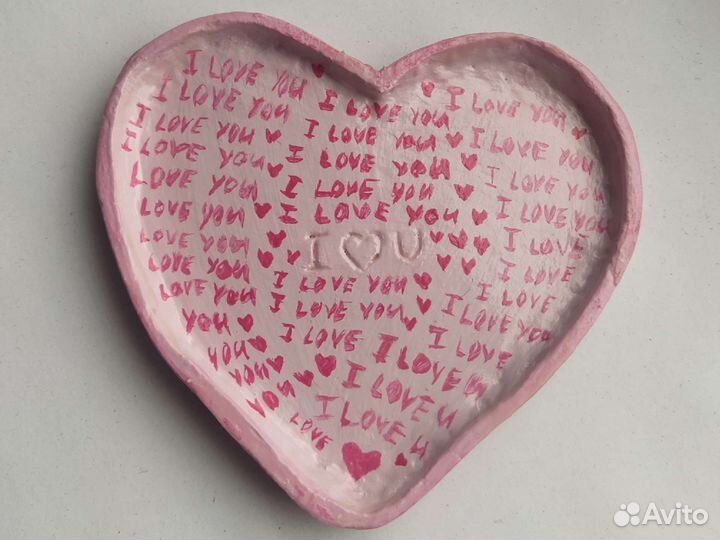 Тарелочка для украшений из глины, сердечко «Iu»