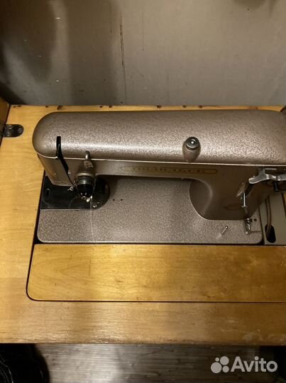 Швейная машина бу