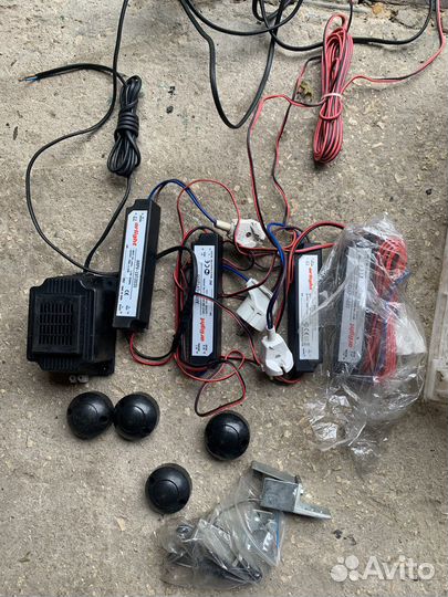 Блоки для питания для замков