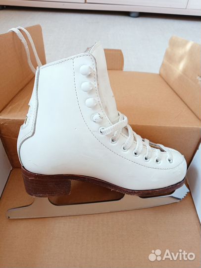 Фигурные коньки Wifa Prima Set, размер 30LL