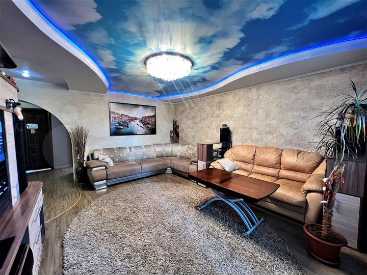 3-к. квартира, 82,3 м², 8/15 эт.