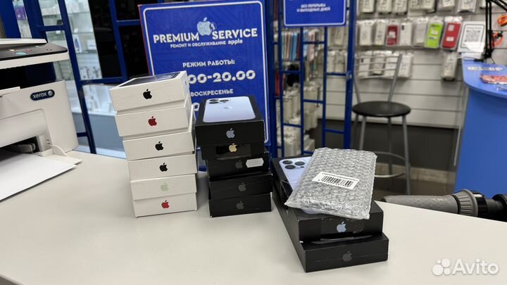Разборка iPhone 12 Красный на запчасти