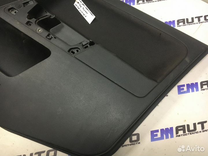 Обшивка двери передней правой Форд Фьюжен