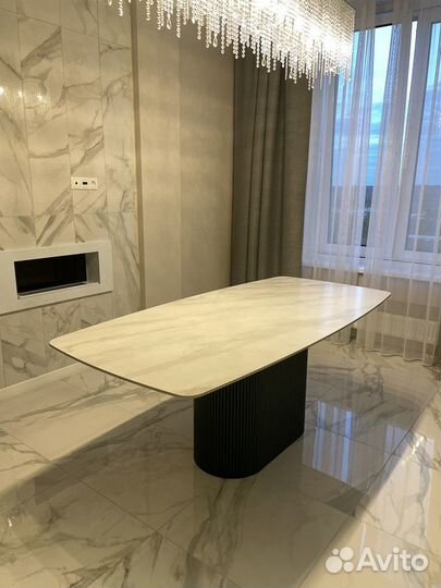 Стол для кафе, ресторана, бара из керамогранита