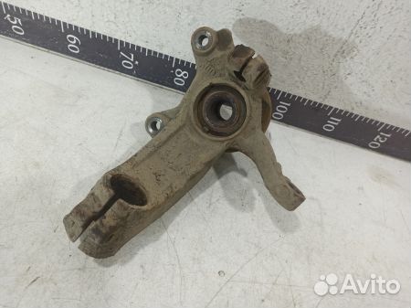 Кулак передний левый