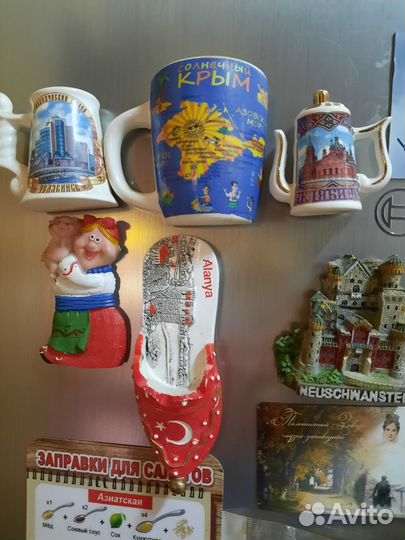 Магниты на холодильник из разных стран