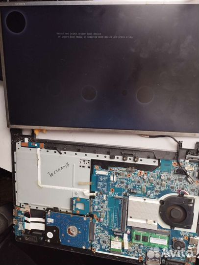 Мат плата dns w950 полурабочая. не раб 1 слот