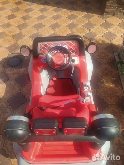 Детский электромобиль бу