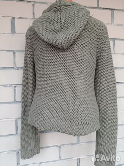 Кофта вязаная на молнии с капюшоном