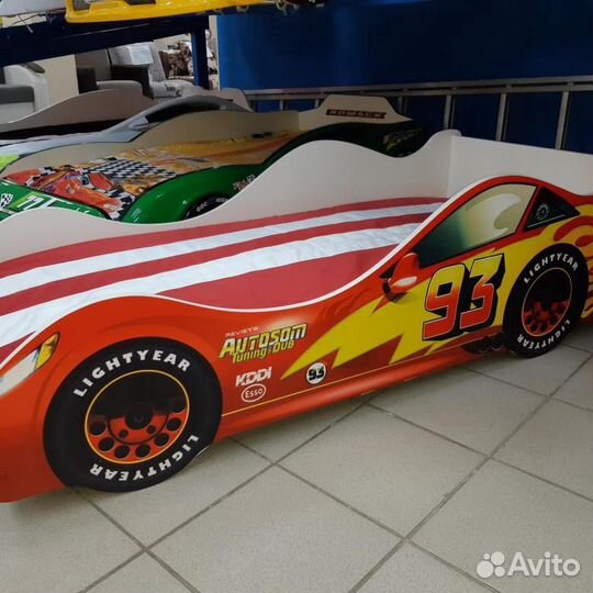 Кровать машина