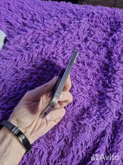 iPhone 15 Pro, 256 ГБ