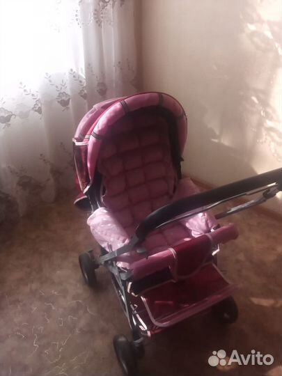Прогулочная коляска