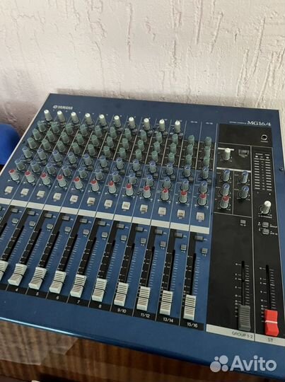 Микшерный пульт Yamaha