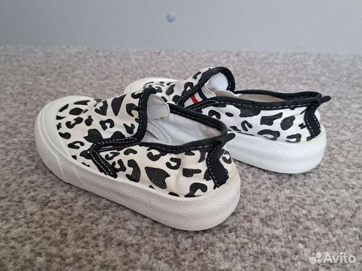 Слипоны для девочки