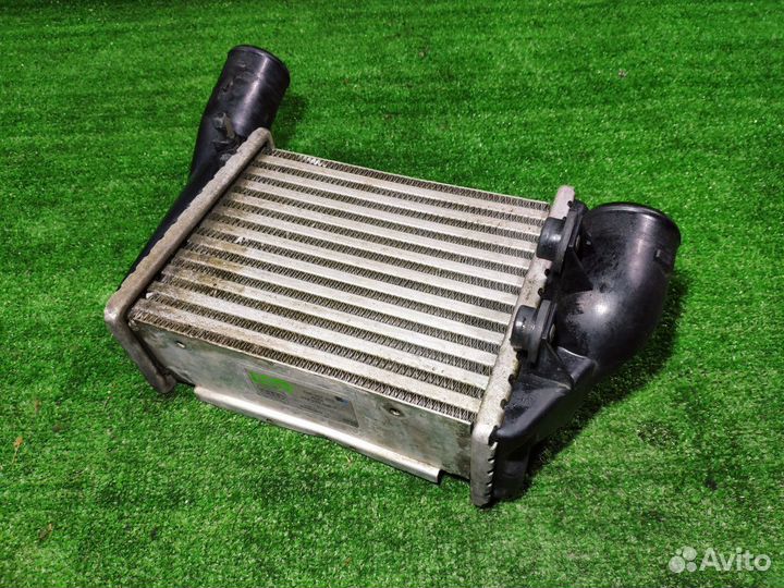 Интеркулер турбины правый Audi a6 C5 2.7