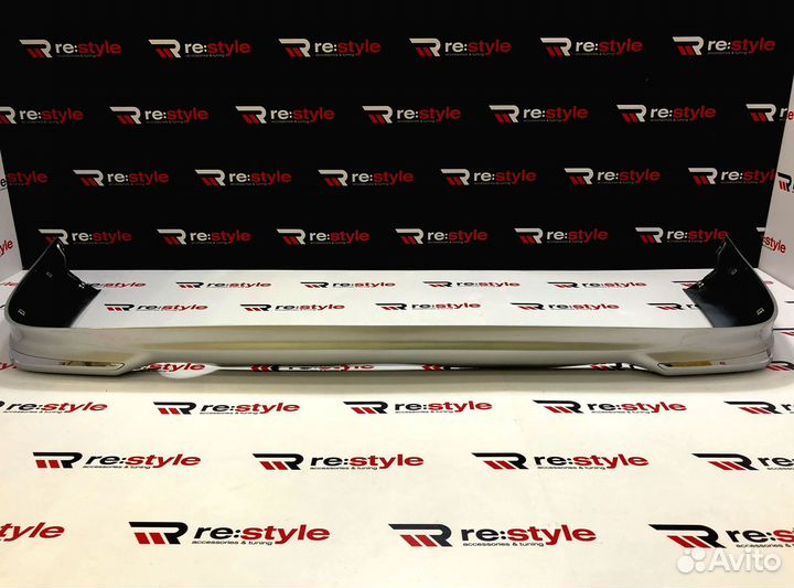 Губа заднего бампера Toyota Land Cruiser 200