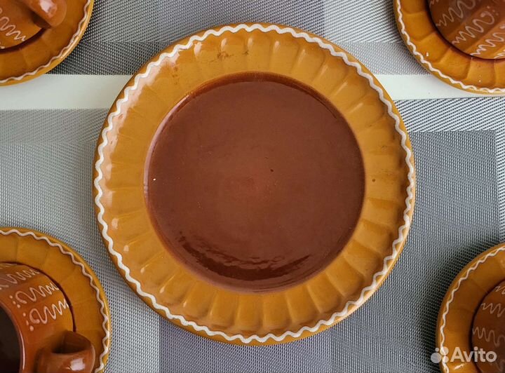 Набор столовой посуды. Чайный сервиз глиняный