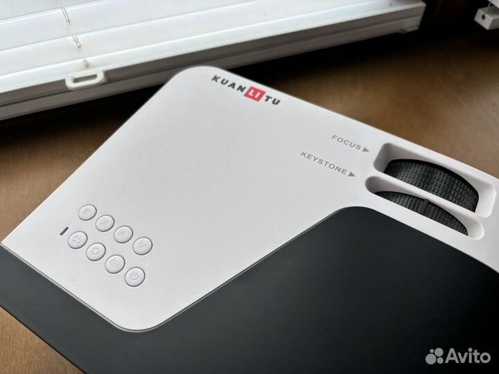 Проектор kuanlitu