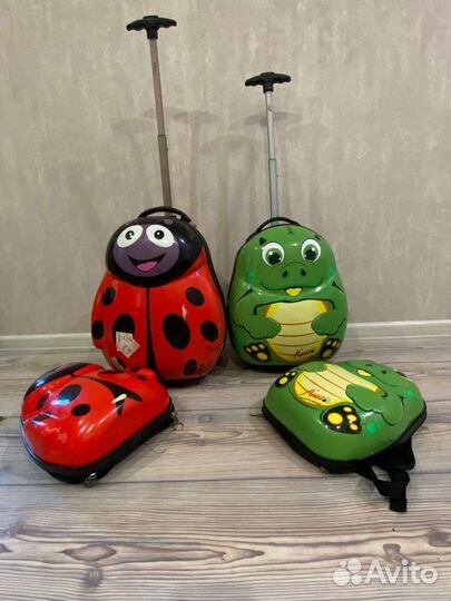 Детский чемодан на колесиках и рюкзак
