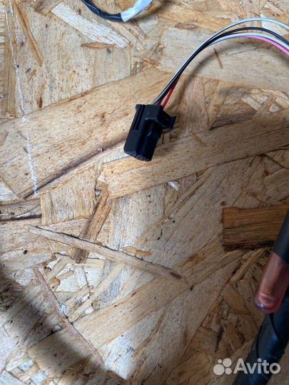 Электропроводка передней правой двери