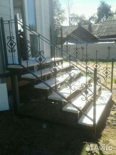 Лестницы, крыльцо. Перила