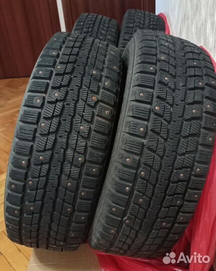 Dunlop SP Winter Ice 01 195/65 R15 95T