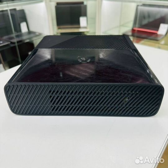 Игровая приставка Microsoft Xbox 360 E 4 гб HDD №7