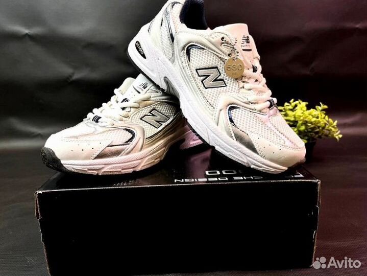 Кроссовки New Balance 530 осень