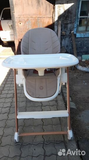 Столик для кормления