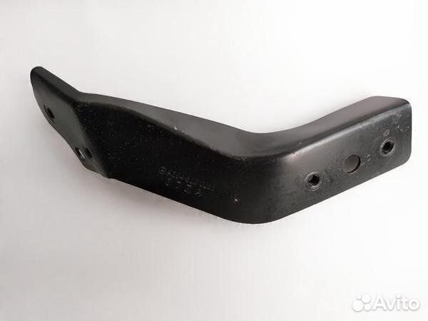 Кронштейн усилителя левый Mercedes