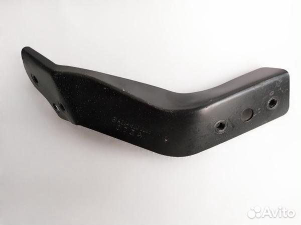 Кронштейн усилителя левый Mercedes