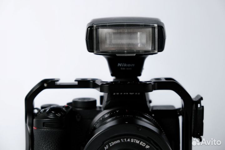 Вспышка Nikon SB-400