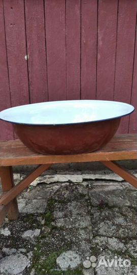 Таз эмалированный б/у большой