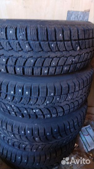 Зимняя резина с дисками в отличном состоянии