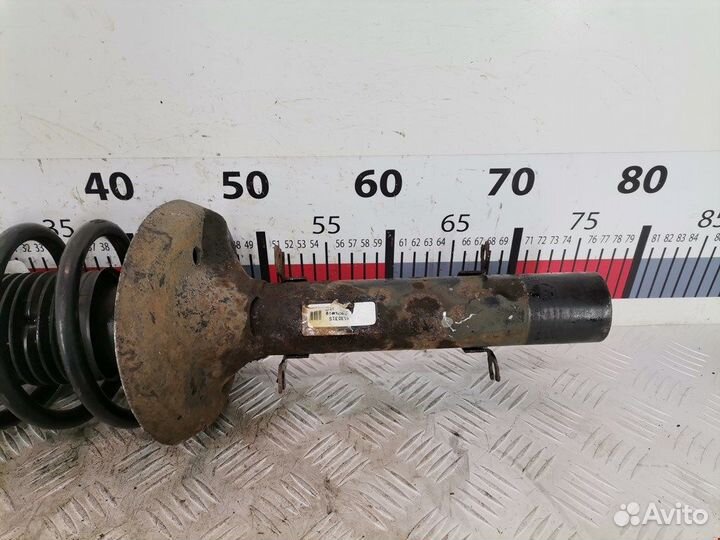 Стойка для Volkswagen Golf 4