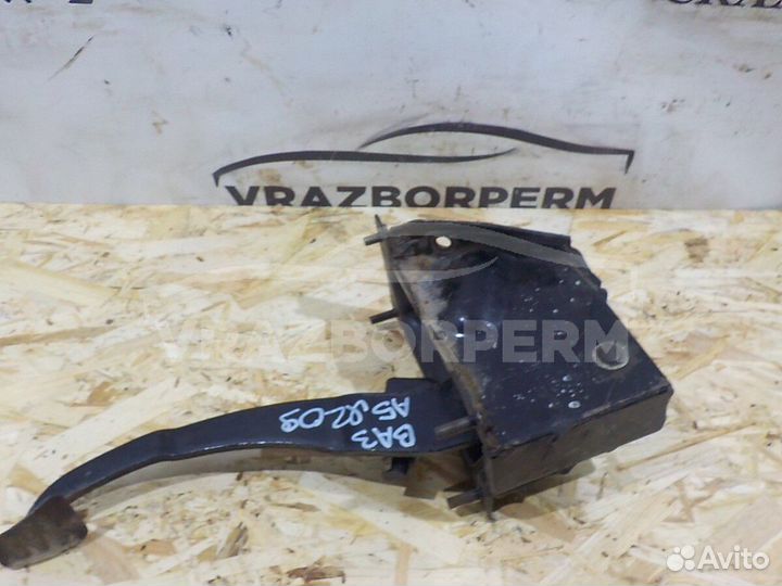 Педаль сцепления LADA 2111