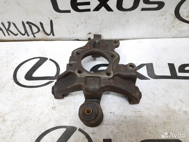 Кулак поворотный задний левый Lexus Rx350