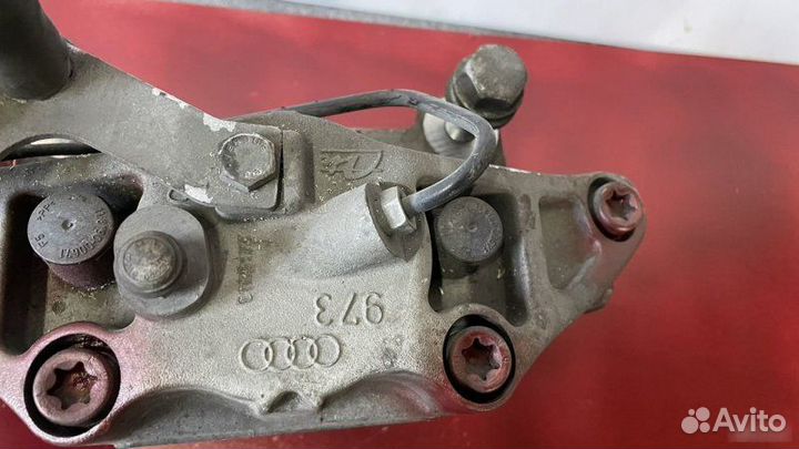 Суппорт передний левый Audi A6 C6 2.8 FSI