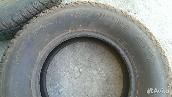 Cooper Weather-Master S/T 2 225/75 R15 102E