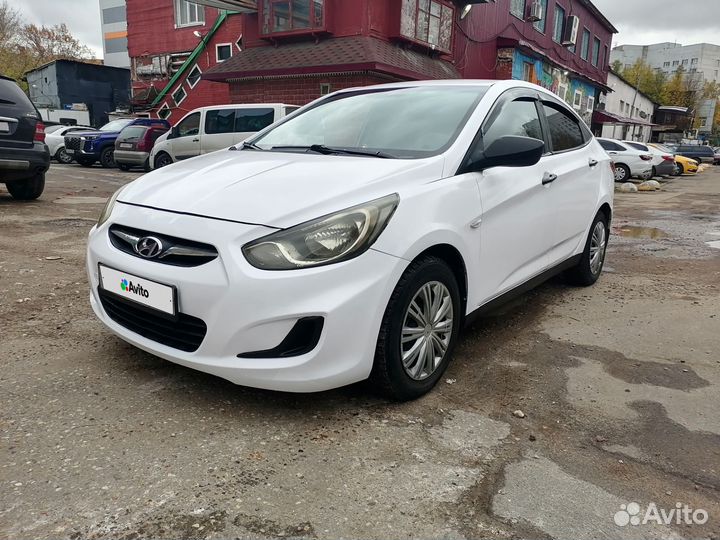 Hyundai Solaris 1.4 МТ, 2013, 330 000 км