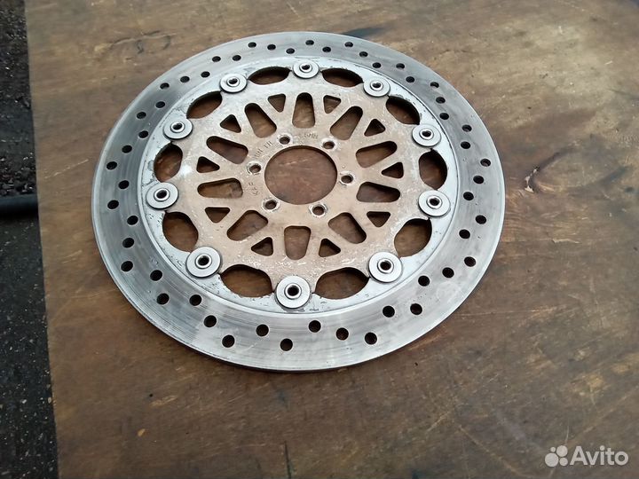 Тормозной диск передний Honda CB1