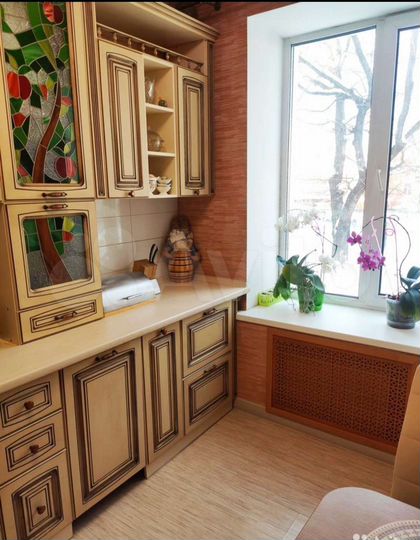 2-к. квартира, 60 м², 2/4 эт.