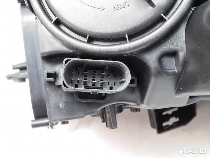 Фара правая Mercedes-Benz GLK-Class