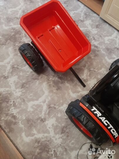 Трактор игрушки