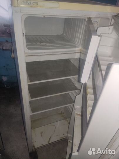 Холодильник бу