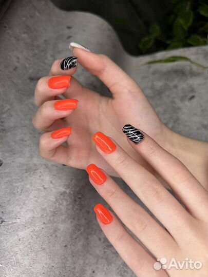 Маникюр в студии