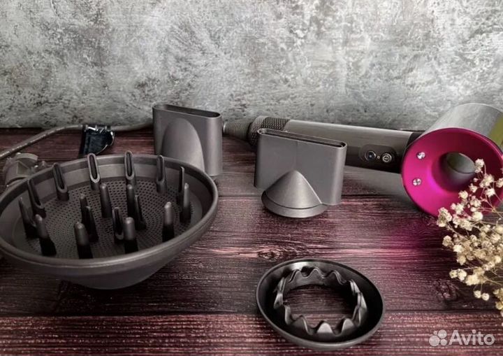 Фен Dyson Supersonic HD08 + набор расчесок Dyson