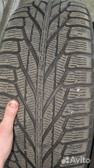 Nokian Tyres Hakkapeliitta R2 SUV 235/60 R18 107R