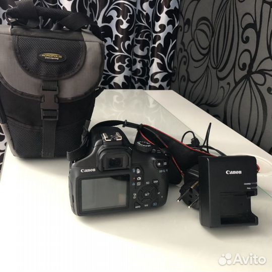 Зеркальный фотоаппарат